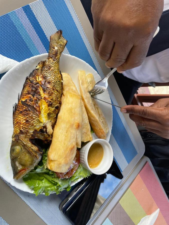 Dagoni Hotel Boueni Luaran gambar